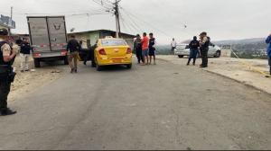 Taxista fue baleado cuando estaba laborando en Portoviejo.