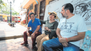 Habitantes del cerro Santa Ana agradecen a la regeneración que le cambió la ‘careta’ al barrio