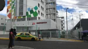 Apuñalado Quito - Policía - Calderón