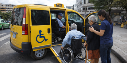 La ordenanza establece algunos cambios, entre ellos la adaptación de taxis para personas con discapacidad.