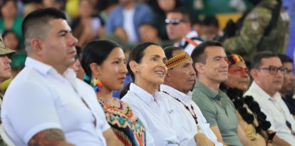 Inés Manzano (c) saldrá de la función ejecutiva.