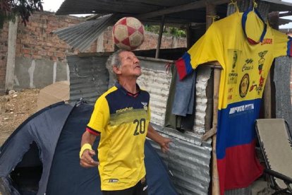 Manuel Cascarita Loor, un trotamundos que se quedó sin trabajo por el Covid 19.