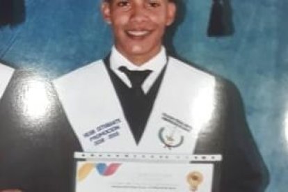 Se graduaron en el colegio 28 de Mayo y viajaron a España.