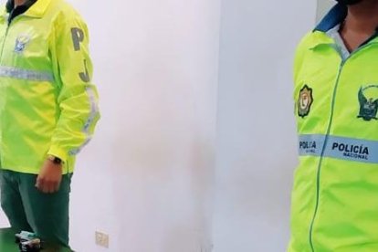 Las armas fueron presentadas la mañana de este lunes 15 de junio de 2020, en la Policía Judicial, al norte de Guayaquil.