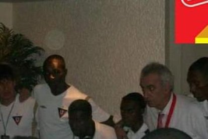 Con una oración y todos abrazados en el comedor del hotel en Rio de Janeiro, fue el festejo íntimo de Liga de Quito como campeón de la Copa Sudamericana en la madrugada del 3 de diciembre del 2009.