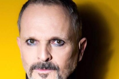 El artista mencionó en Facebook que borraron en Twitter uno de sus mensajes.