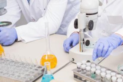 En el país se han tomado 156.185 muestras para COVID-19, entre PCR y pruebas rápidas, según el Ministerio de Salud.