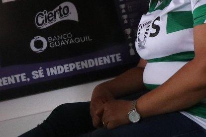 El fútbol se respira en la nueva casa de doña Mónica Jiménez, madre de Gonzalo Plata.