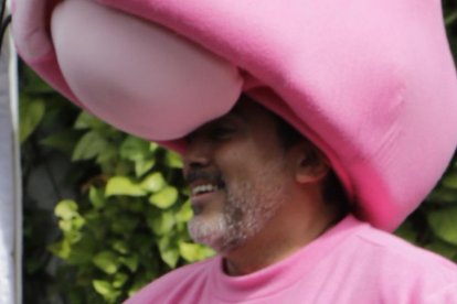 Diego Arcos cuando se disfrazó de Pantera Rosa, fue una sensación. 



PERIODISTA : JERSON RUIZ



FECHA : 17/05/2019



Agencia (ag-extra)