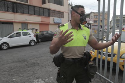 Ramón hace patrullajes en el Comité del Pueblo, norte de Quito. Antes de la pandemia entrenaba policías.