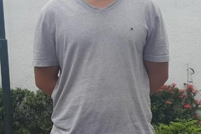 Al momento de su detención, el ciudadano merodeaba por el bloque 1b de Bastión Popular.