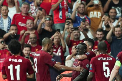  En los penales, el equipo rojo venció al Chelsea en la Supercopa de Europa. 