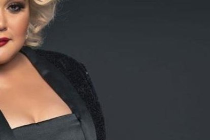 La cantante cevoluciona favorablemente en un hospital.