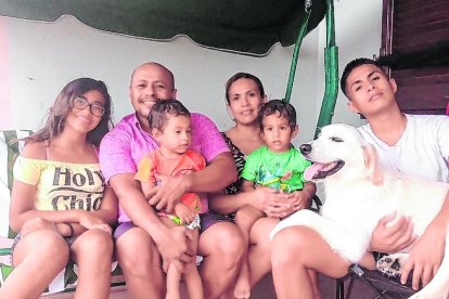 Kelly Pino y su familia han decidido pasar el verano en casa, en espera de un posible rebrote del virus.