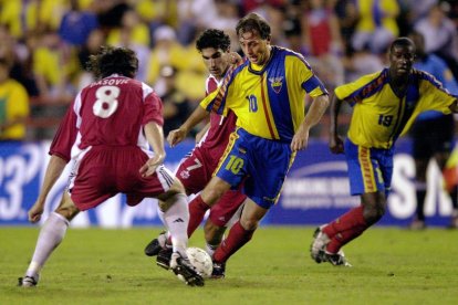 Álex Aguinaga criticó la novela 'Sí se puede'.