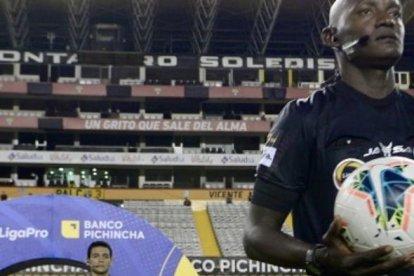 Augusto Aragón es uno de los árbitros ecuatoriano que dio positivo por Covid-19 y que no estará en la reanudación de la Libertadores.