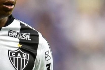 Juan Cazares no tiene chance con Sampaoli en Atlético Mineiro.