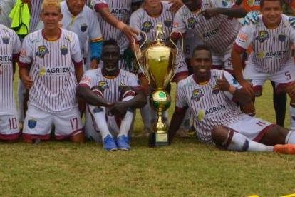 Bonita Banana volvió a los 33 años y se coronó campeón en la provincia de El Oro.