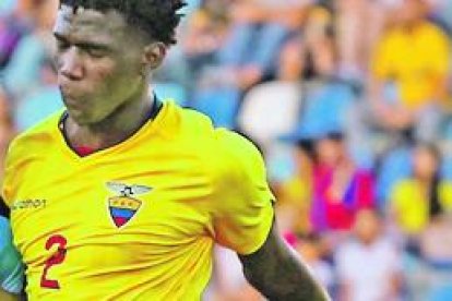 Jackson Porozo participó con la Mini-Tri sub-20 en el Sudamericano de Chile 2019 y el Mundial de Polonia 2019 de la categoría.