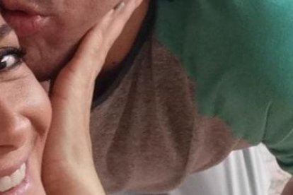 La pareja luce feliz en una foto tomada recientemente.