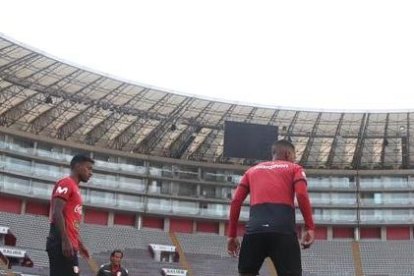 La selección de Perú ha presentado positivos de Covid 19.