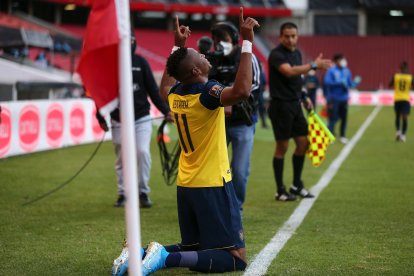 Michael Estrada el hombre de los dos goles ante Uruguay.
