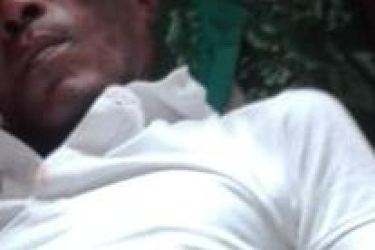 Aunque no tiene ni fuerzas para hablar, tío Pijo agradece la ayuda que la comunidad le está prestando.