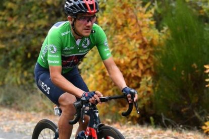 Richard Carapaz aseguró su segundo podio en una gran vuelta.