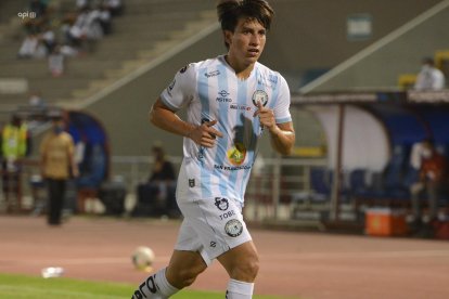 Fernando Gaibor ya debutó con Guayaquil City en la victoria 4-2 ante Aucas.