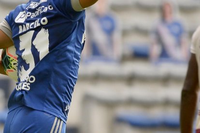 Facundo Barceló, otra vez anotó para Emelec.