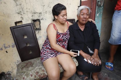 América Heredia no podía contener las lagrimas  por la muerte de su hijo.
Guayaquil-Ecuador
Agencia (ag-expreso)