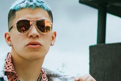 Villacís comenzó hace ocho años en YouTube y ahora es músico