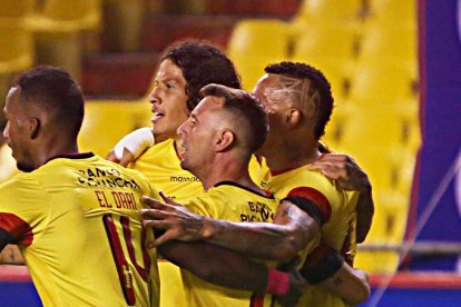 De locura está Barcelona... el festejo de los tres puntos ante el Guayaquil City.