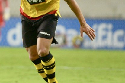 Barcelona y Emelec se mantienen en la cima del torneo con 25 puntos.