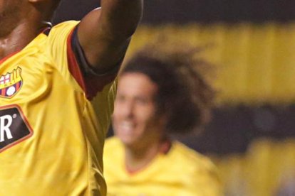 Nixon Molina puso el primer gol de los amarillos.