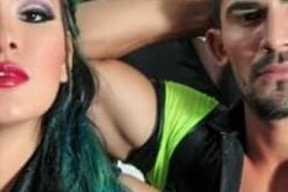 Aliss tiene su fuerte en el pop tropical, pop latino y la cumbia.