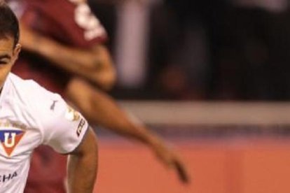 Junior Sornoza pertenece a Corinthians pero no está en planes del cuadro brasileño.