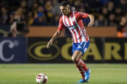 Luis Fernando León sigue en conversaciones con los canarios