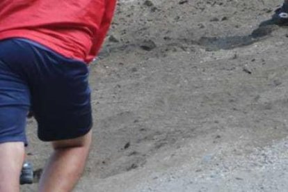 Exigentes trabajos en arena para que los jugadores alcancen una perfecta forma física son parte del sello del Capi Benalcázar (d)