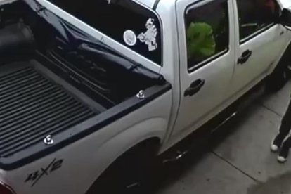 Delincuentes disfrazados de agentes de la Policía Judicial asaltaron una avícola en el noroeste de Guayaquil