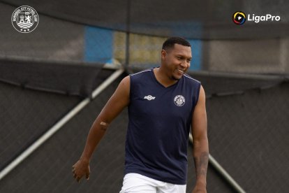 Máximo Banguera, ex arquero del Barcelona ahora en Guayaquil City.