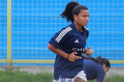 Luisa Espinoza deja el Emelec y está en el Barcelona 2021.
