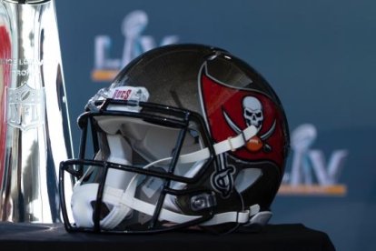 El Súper Bowl o Super Tazón es un torneo que apasiona a muchos en Estados Unidos y en el mundo, tanto que hay gente que olvida sus quehaceres para entregarse a él.