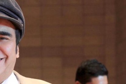 El artista comenta que se siente contento con el cariño del público.