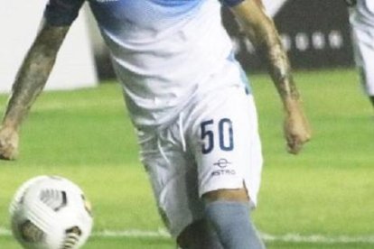 Los jugadores de Barcelona y Manta estuvieron subidos de revoluciones y fueron sancionados