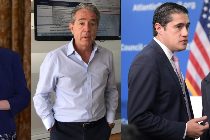 María Paula Romo (i) desempeñó el cargo de ministra de Gobierno; Juan Carlos Zevallos, exministro de Salud; Richard Martínez (d), exministro de Finanzas.