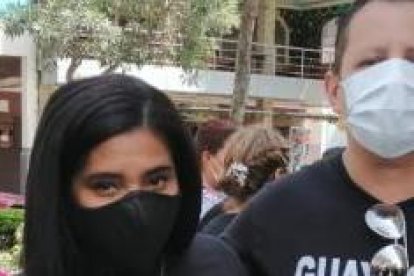 Una protesta pacífica realizaron los representantes de bares, discotecas y negocios afines para exigir la reapertura de sus negocios.