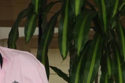 Hijo de una de las mas grandes cantantes Ecuatorianas, Mary Aráuz la dama de La Canción Ecuatoriana.



Agencia (ag-extra)