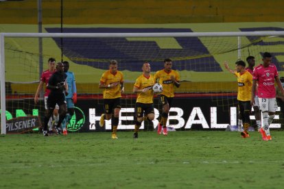Barcelona e Independiente del Valle empataron 2-2 en el Monumental.