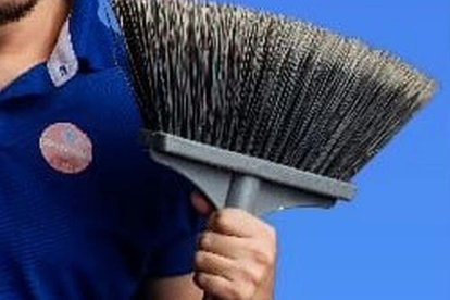 Los actores interpretan a dos galanes de barrio que no tienen éxito en el romance.